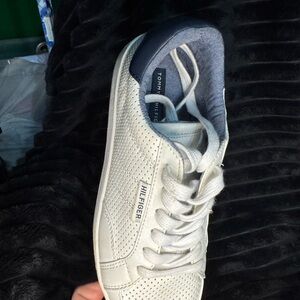 Tommy Hilfiger Men’s White and Navy Perforated Leather Sneaker